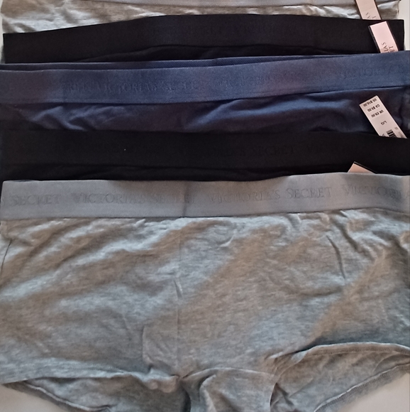 Victoria's Secret Size L shorties - BLK - Picture 2 of 2